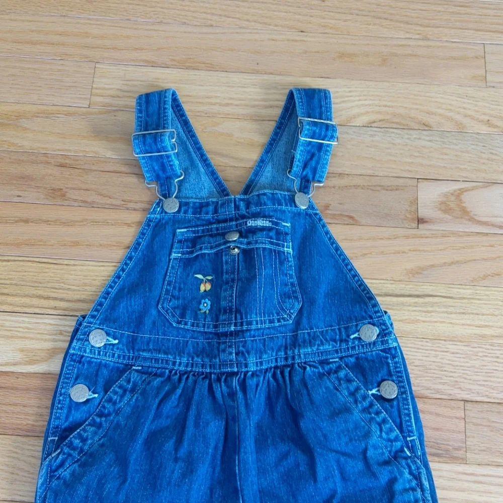 Vintage OshKosh B'Gosh Girls denim overalls embroidered pocket 3T Retro Country